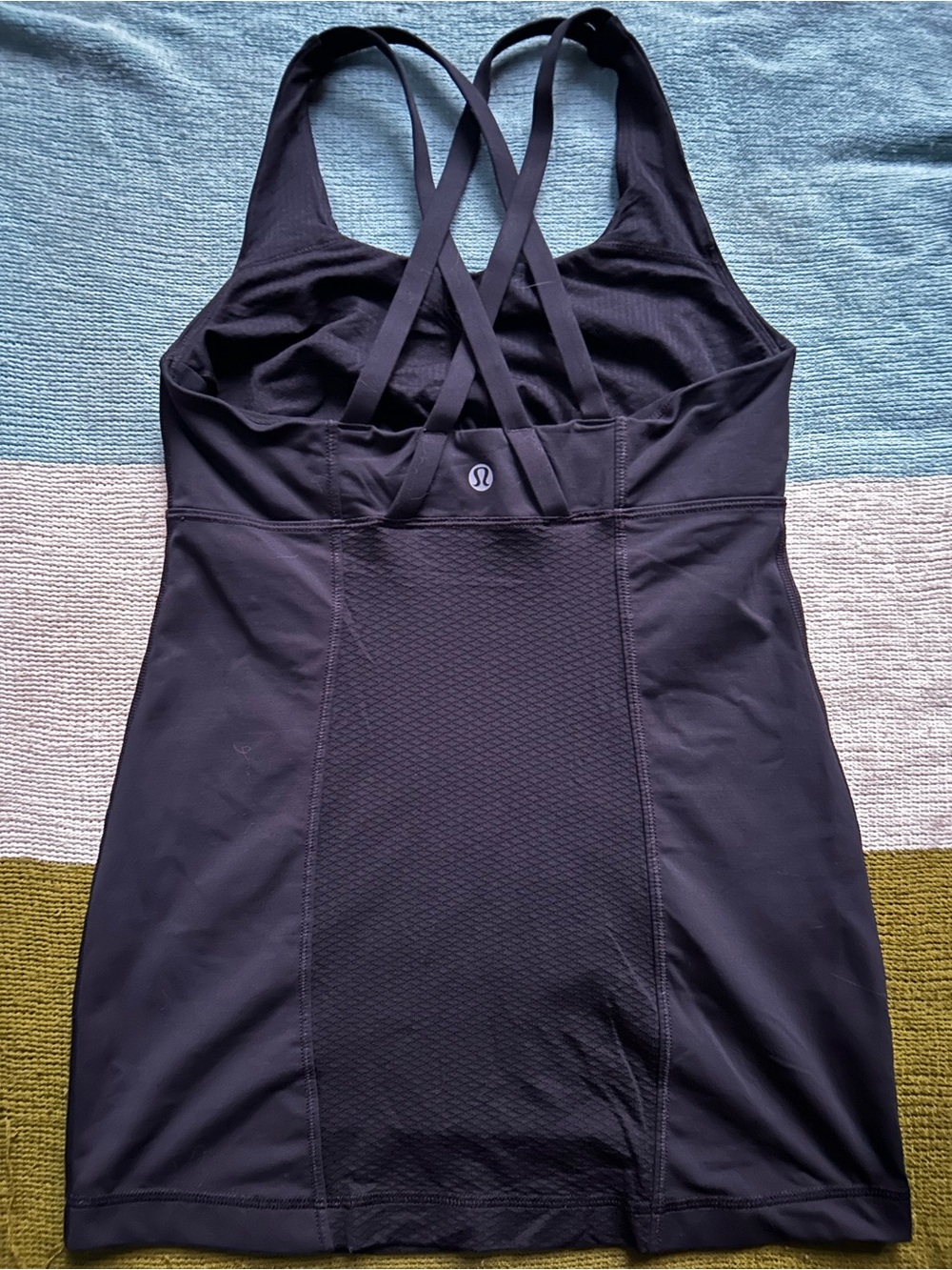 Lululemon Energy Tank Midnight Iris Multi / Black SZ 4 (2013) - Picture 9 of 12